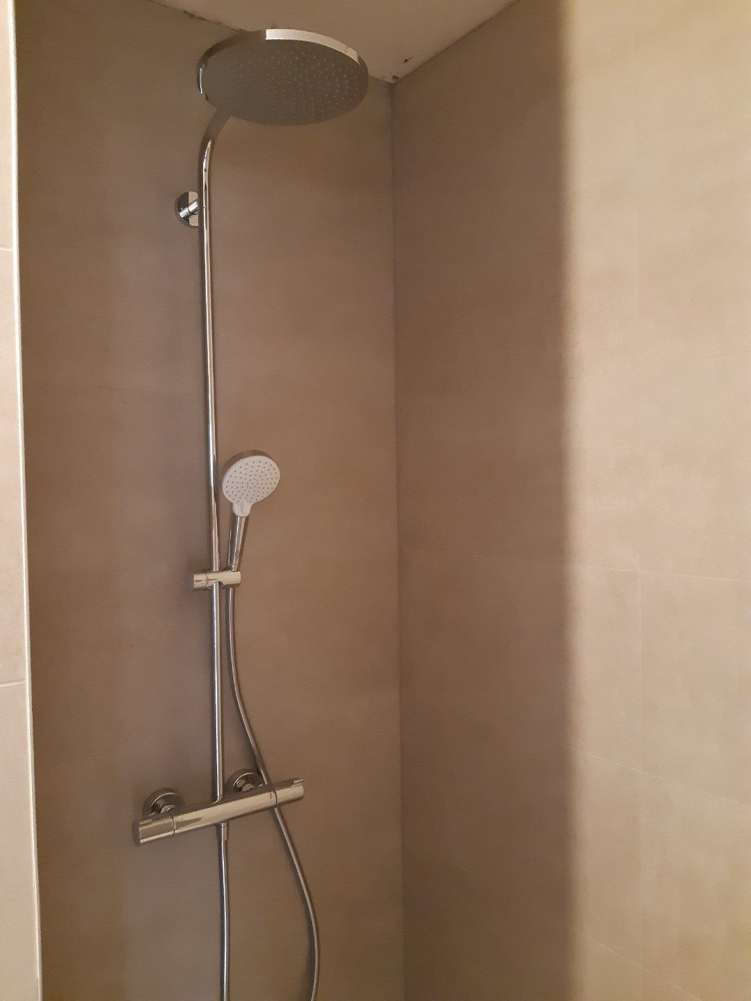 Ruim, stijlvol wonen. foto 16