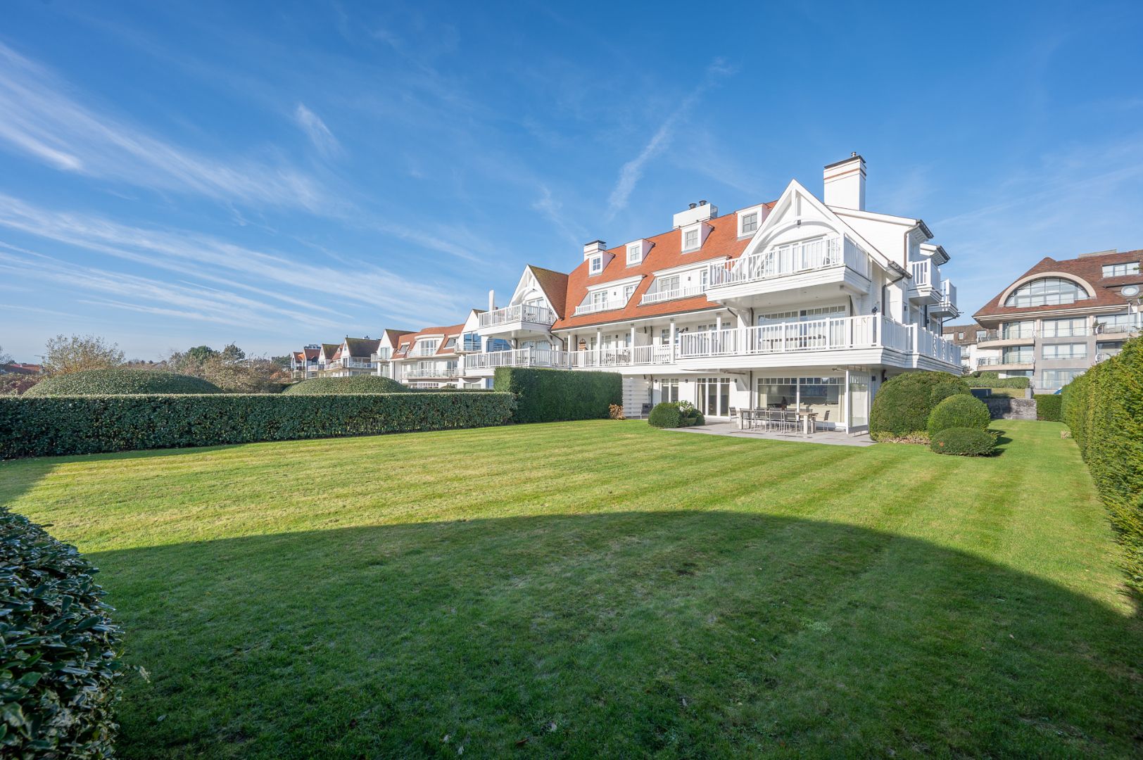 Uitzonderlijk tuinappartement met prachtig zicht op de Approach Golf foto 3