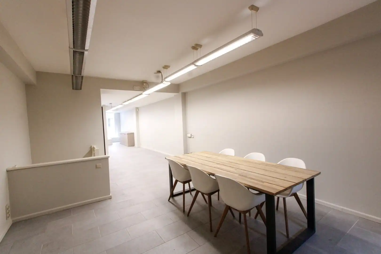 Winkel-kantoorruimte te huur Lippenslaan 26 foto 8