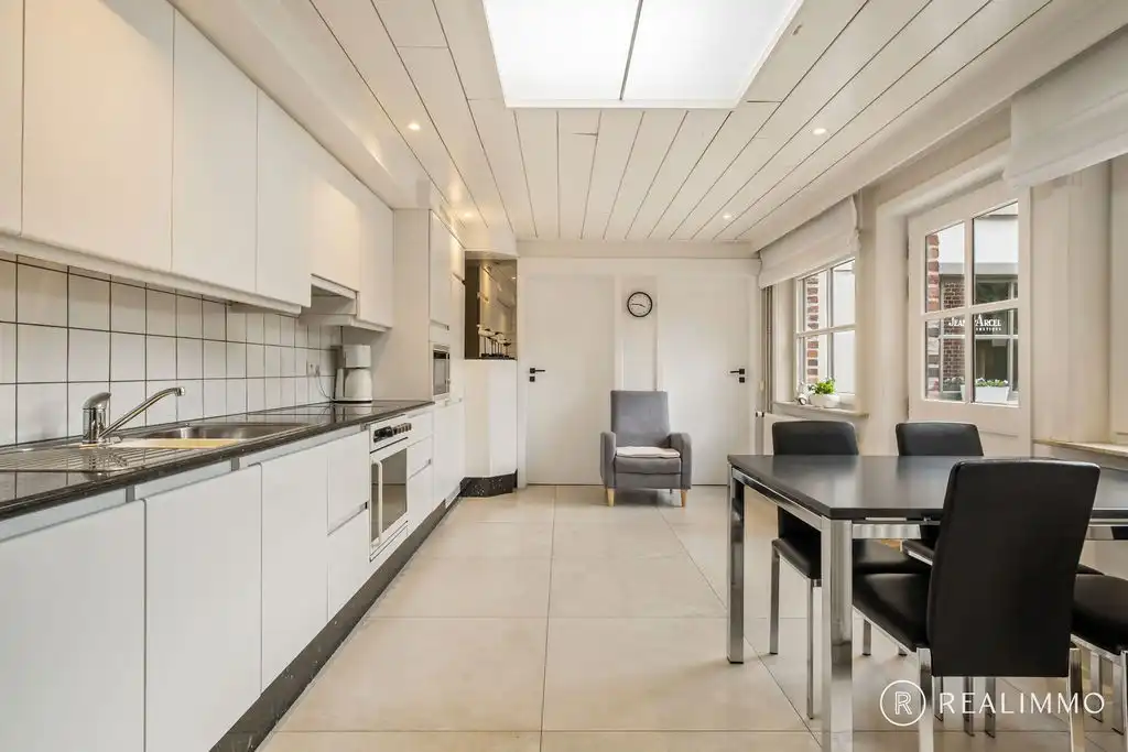 Leuke alleenstaande woning op 1410m² foto 7