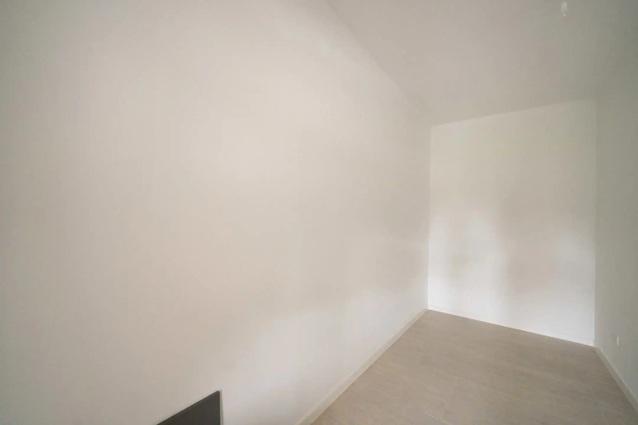 Hoogwaardig afgewerkte vernieuwbouwwoning in rustig straatje foto 19