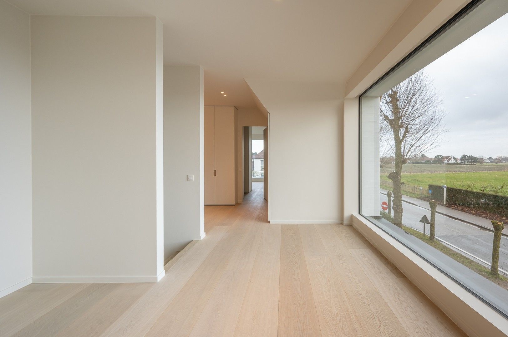 Luxueuze nieuwbouwvilla gelegen aan de rand van het Zoute, op slechts enkele minuten van de zee en het strand. foto 30