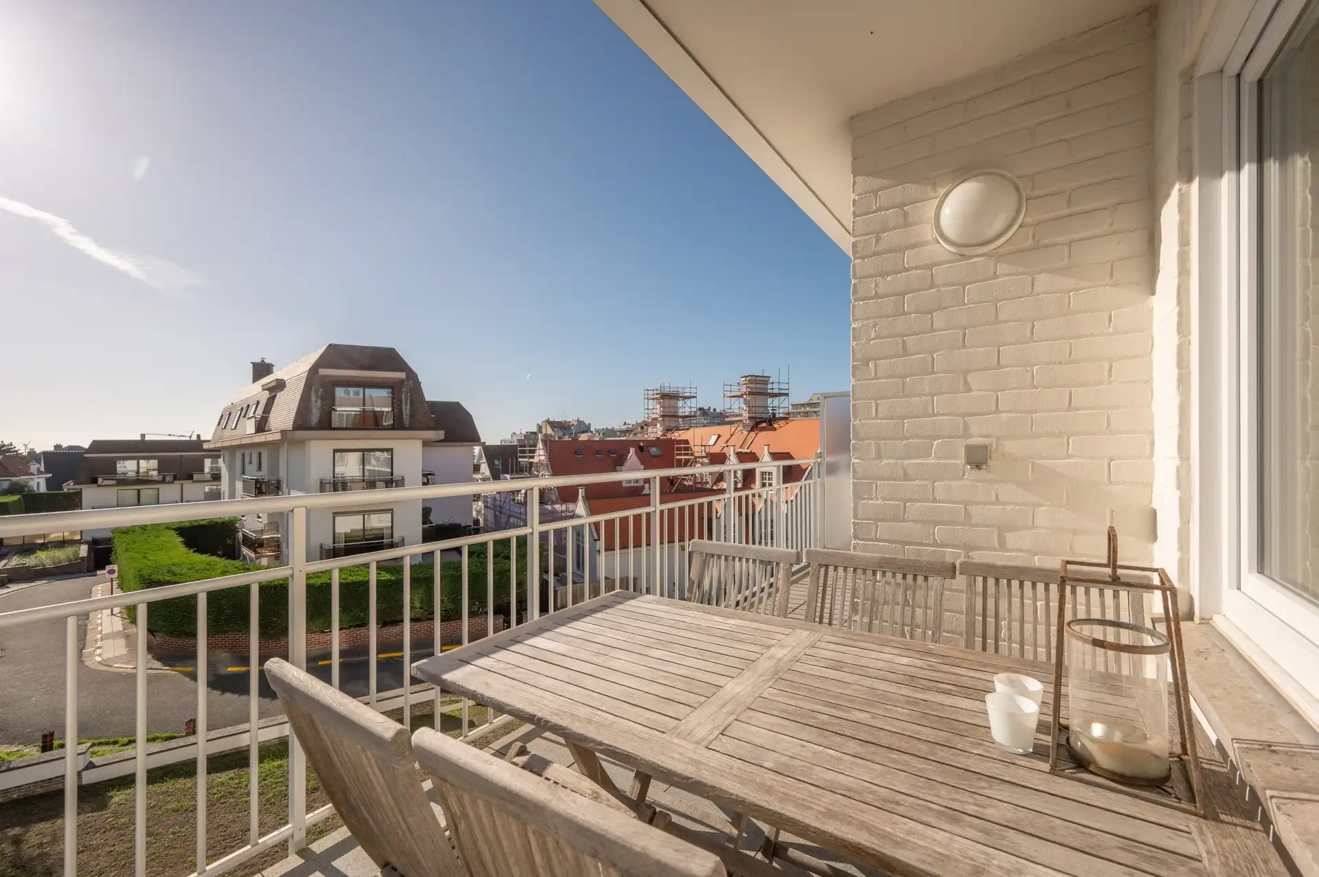 Gemeubeld: ruim appartement vlakbij zee! foto 4