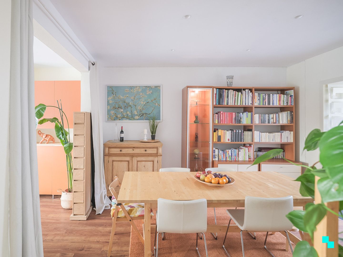 Charmante woning met drie slaapkamers in het hart van Merelbeke foto 9