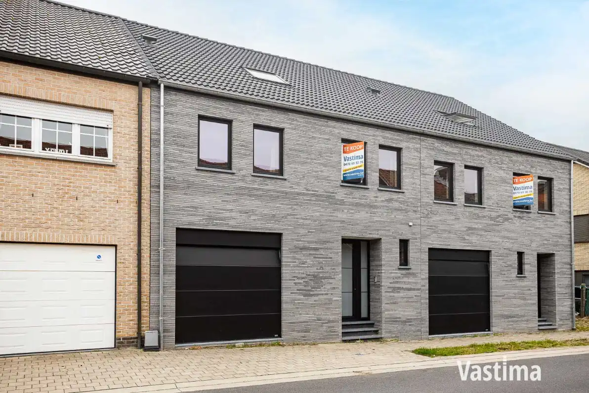 Nieuwbouw gesloten woning met 3 slaapkamers, garage en tuin foto 3