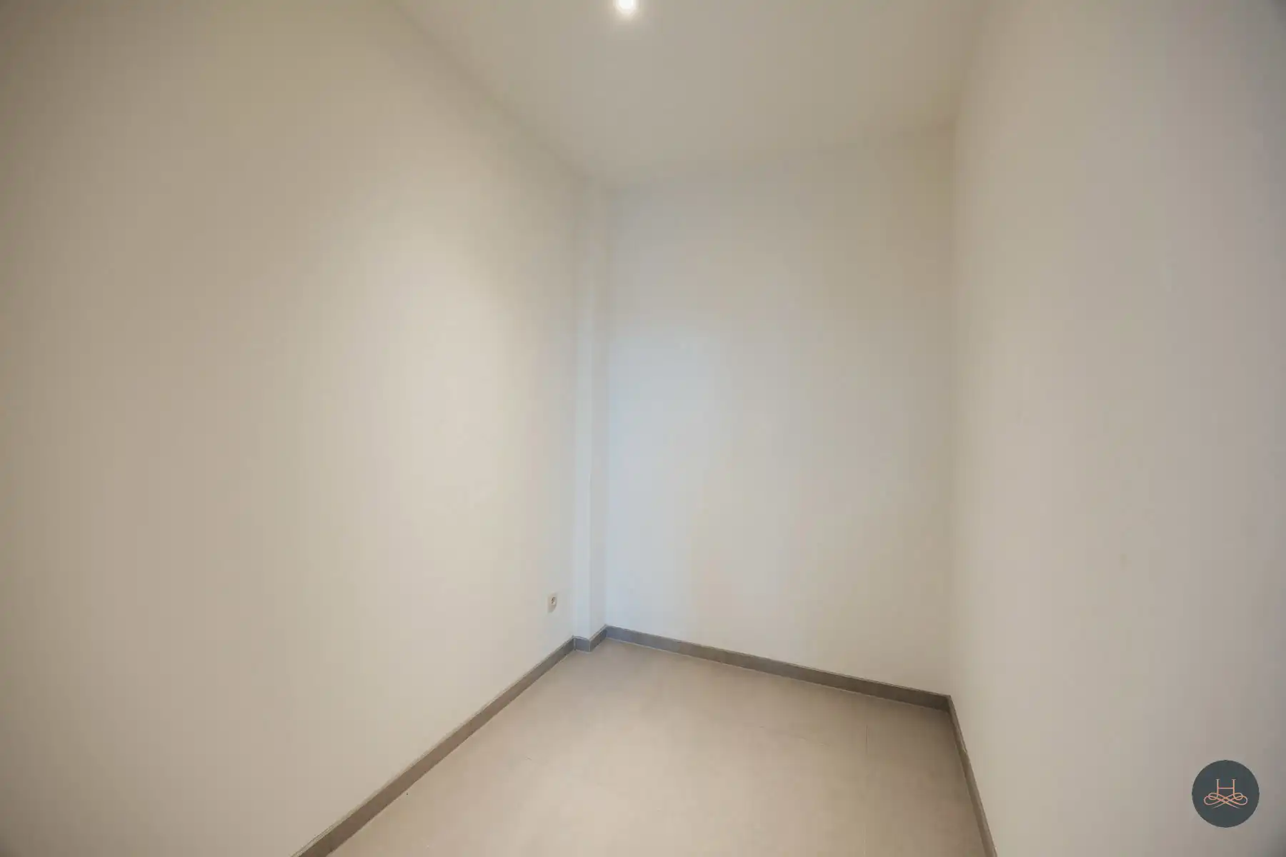 Gerenoveerd en zeer energiezuinig appartement met tof terras foto 14