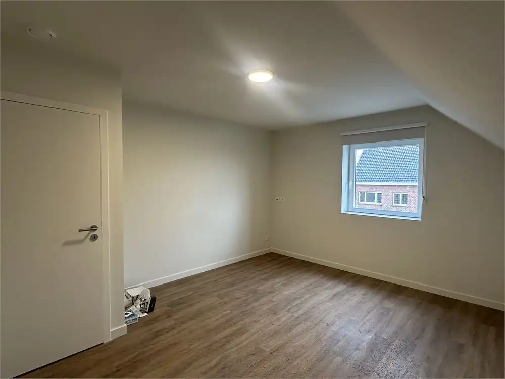 Nieuwbouwwoning met 3 slaapkamers foto 9