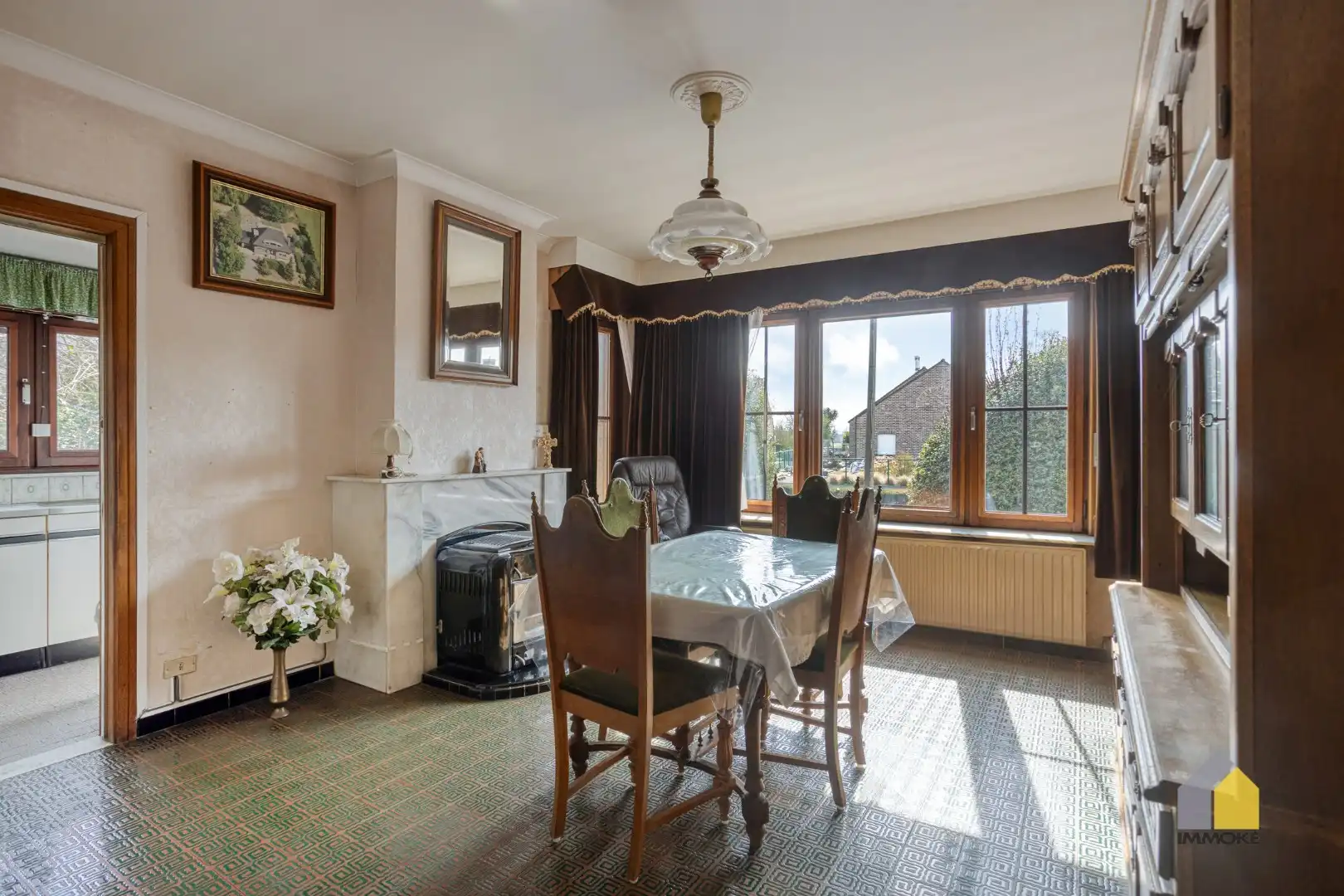 Te renoveren, statige woning op mooi perceel van 23 a 90 ca. foto 7