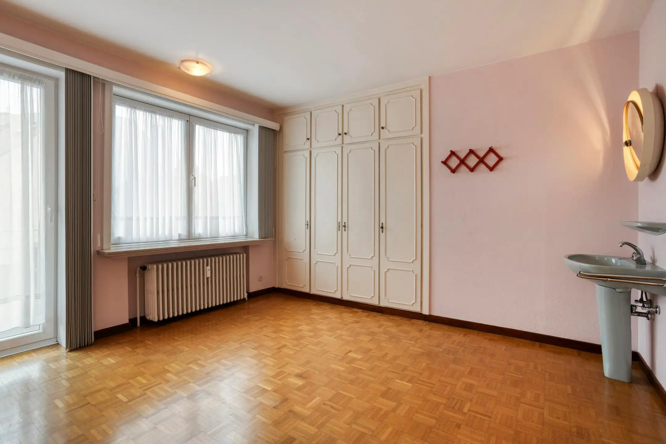 Uitzonderlijk ruim appartement te koop in hartje Kortrijk foto 11