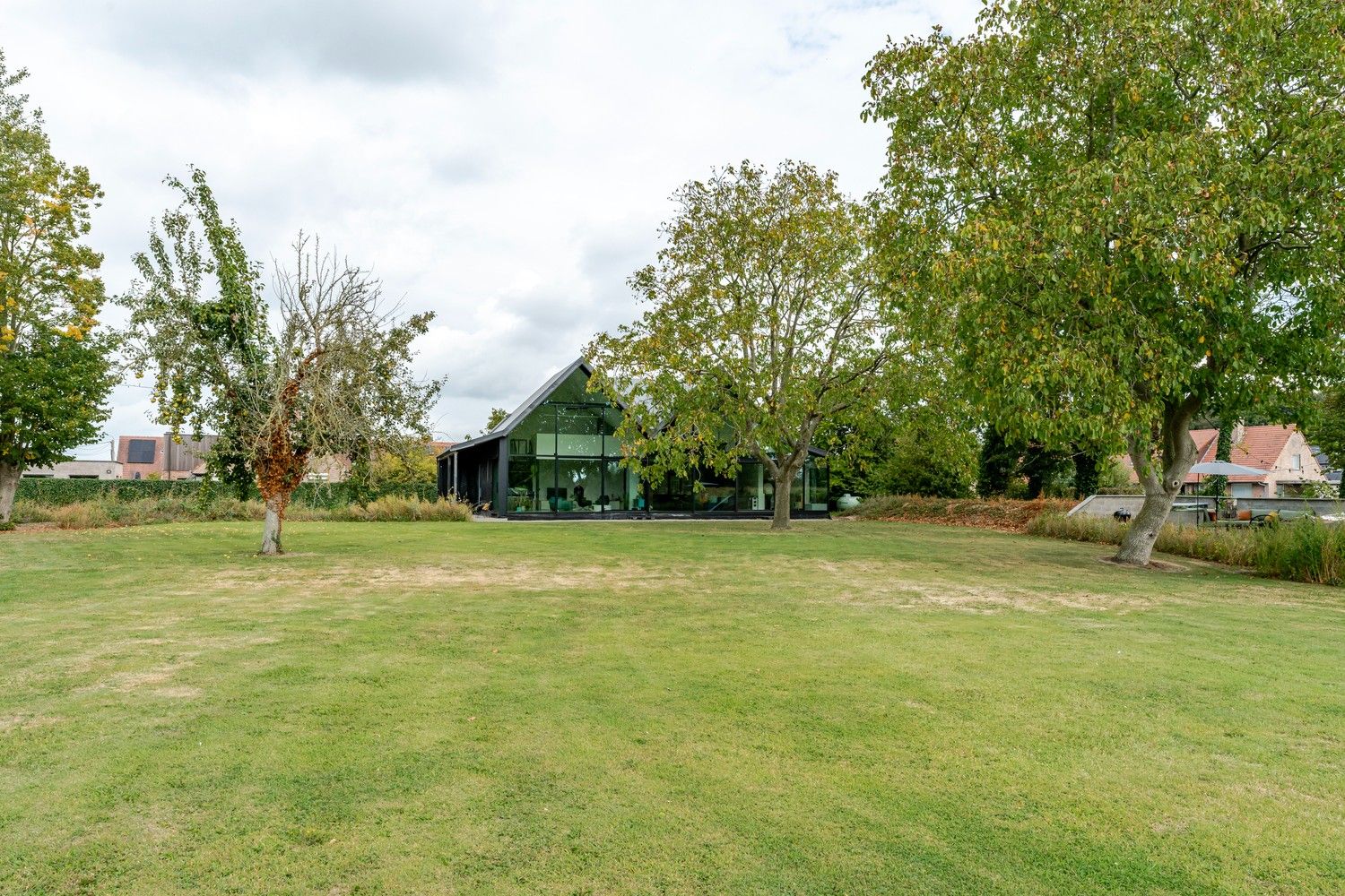 Moderne villa met bijgebouw op unieke landelijke ligging in centrum Zwevezele foto 21