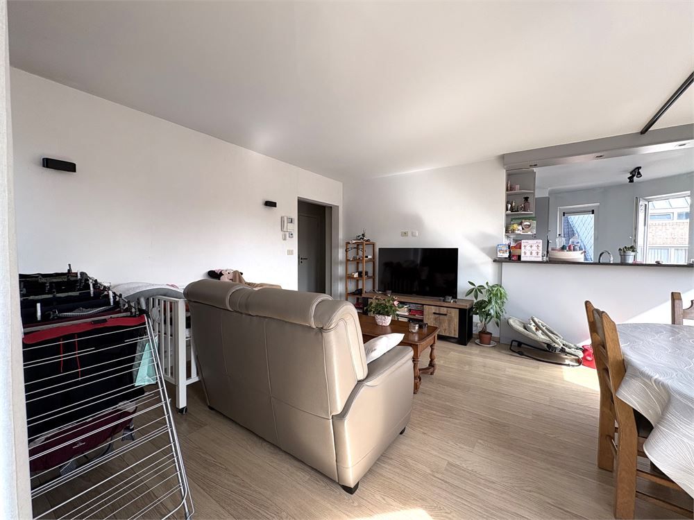 Lichtrijk appartement met twee slaapkamers in het centrum van Torhout foto 2