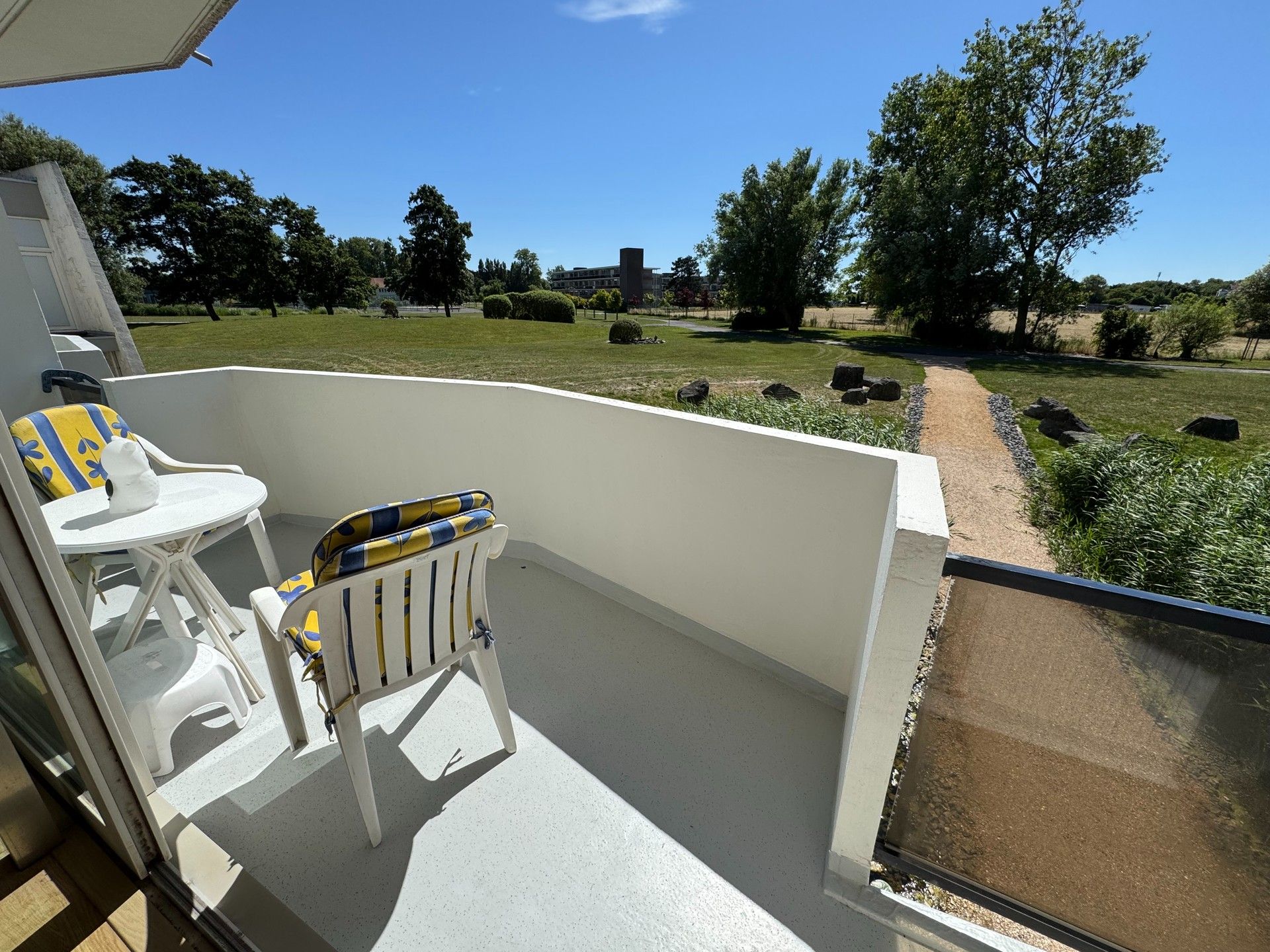 Studio met 2 slaapkamers te koop in het Park Atlantis te De Haan. foto 12