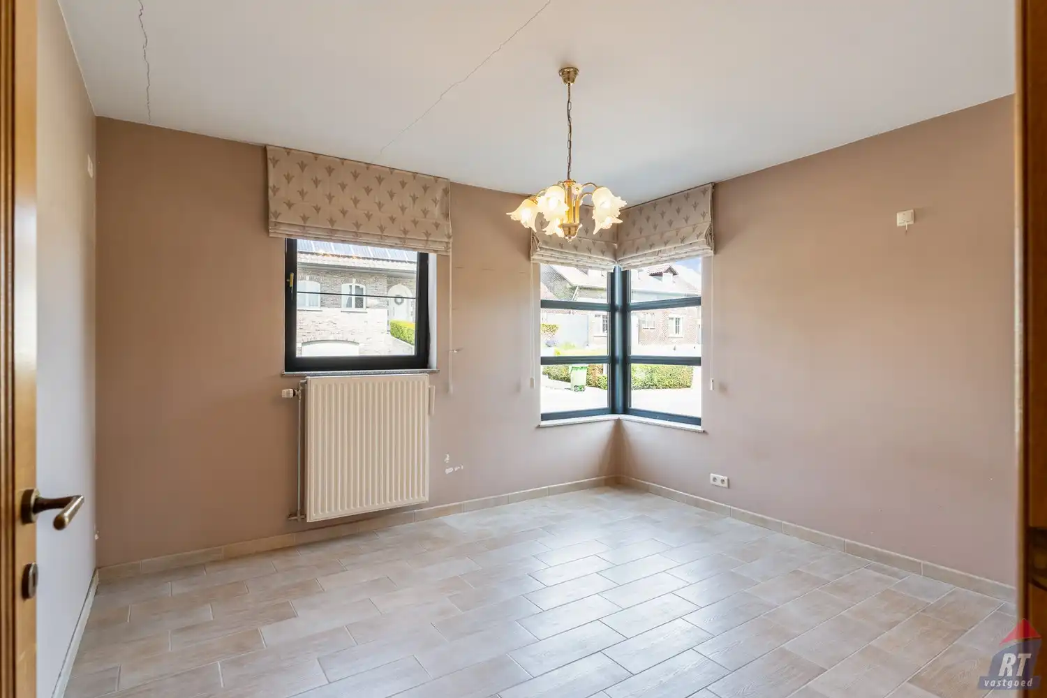 Gelijkvloers appartement met 2 slaapkamers, ruim terras en garage in Tongeren-Borgloon foto 8