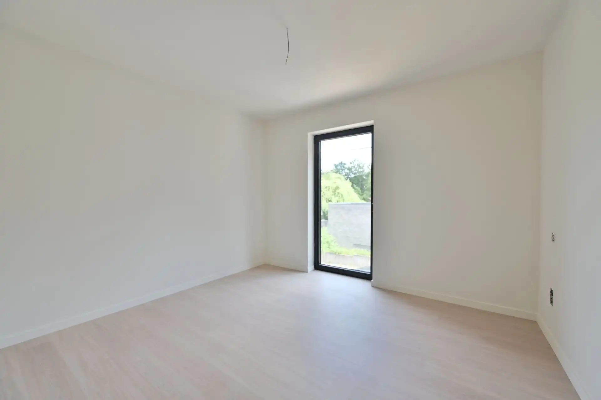 Stijlvol nieuwbouwappartement met ruim oostgericht terras foto 5