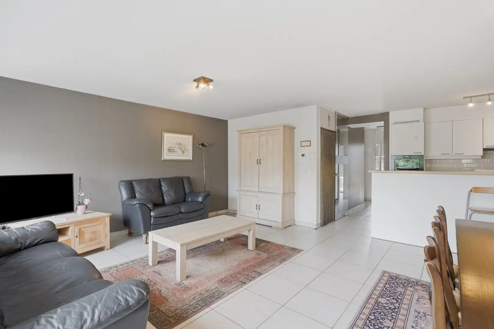 Instapklaar appartement in het centrum van Aartrijke foto 8