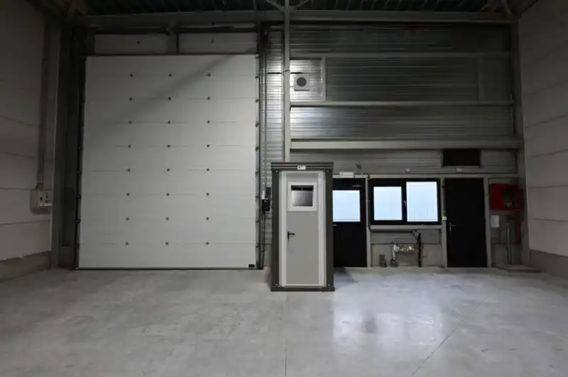 Magazijn te huur foto 3