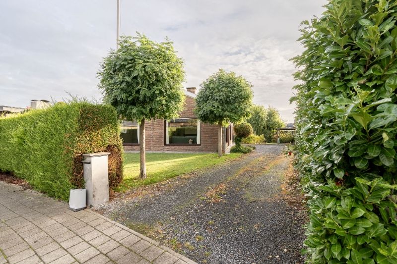 Open bebouwing op mooi perceel in rustige wijk. foto 2