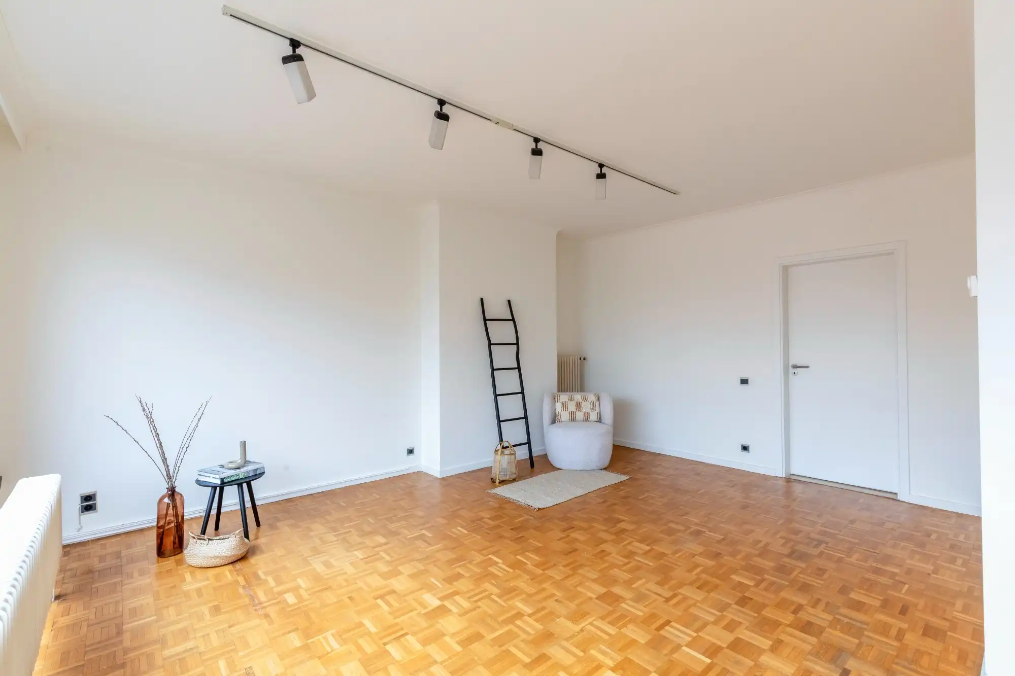 Dakappartement met ruim zuidgericht terras in centrum Sint-Niklaas foto 2
