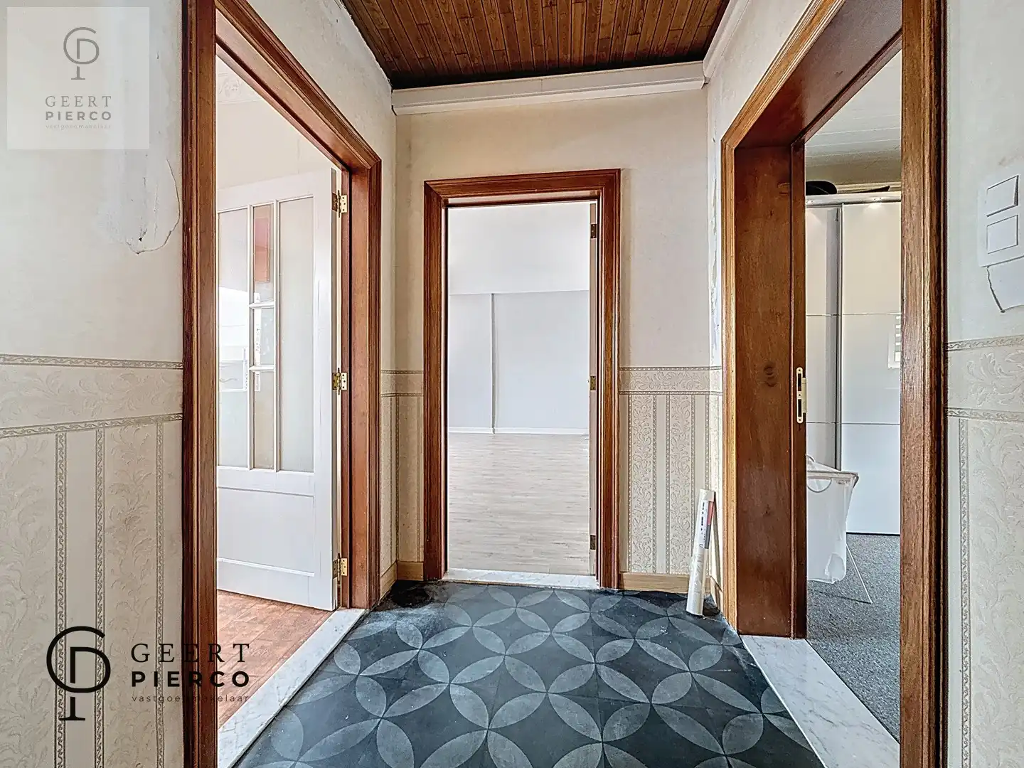 Gezellige studio op toplocatie, vlak bij het station foto 4