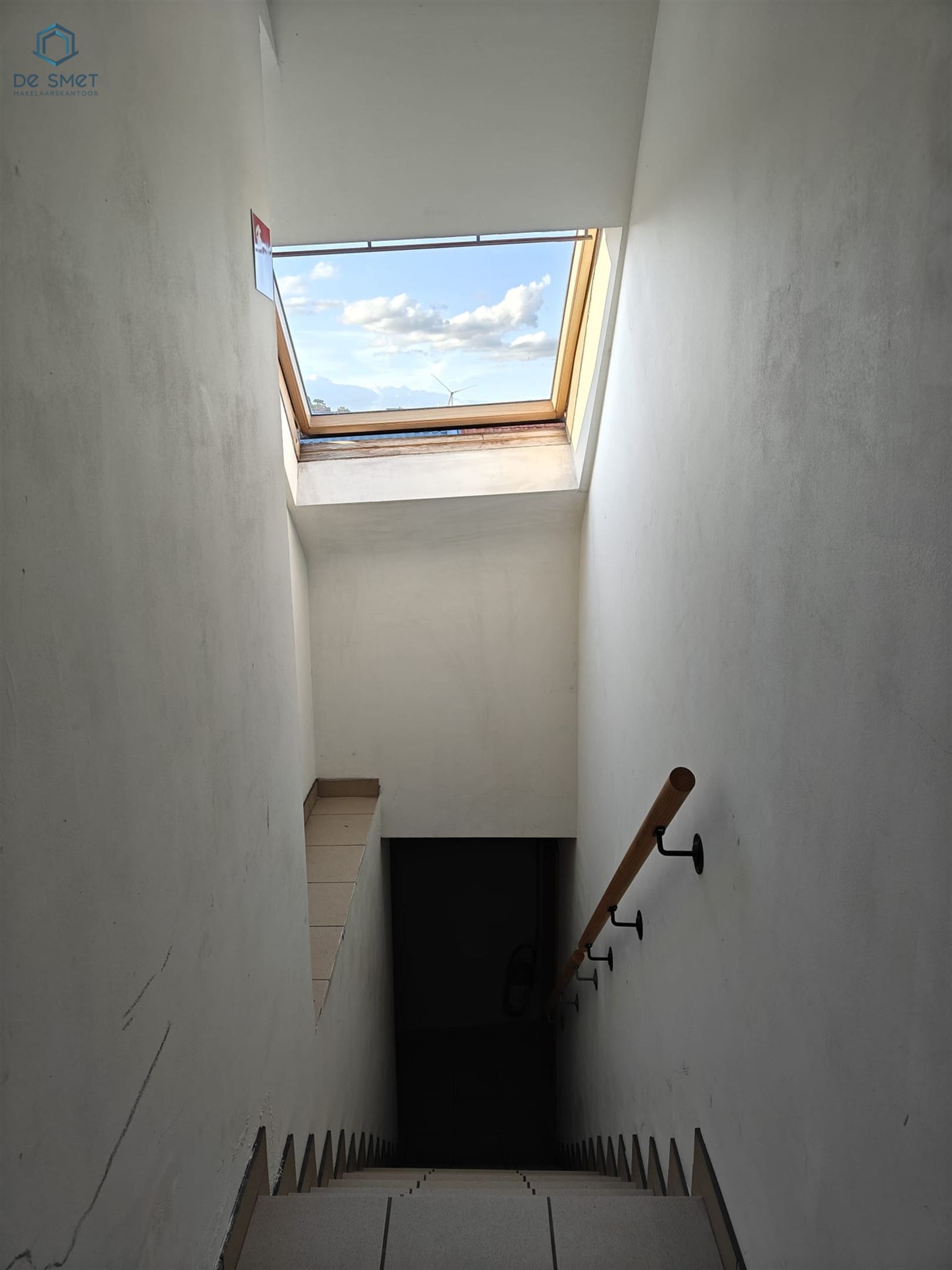 Instapklare Studio te Koop Ideale Investering op Toplocatie in Ninove foto 3