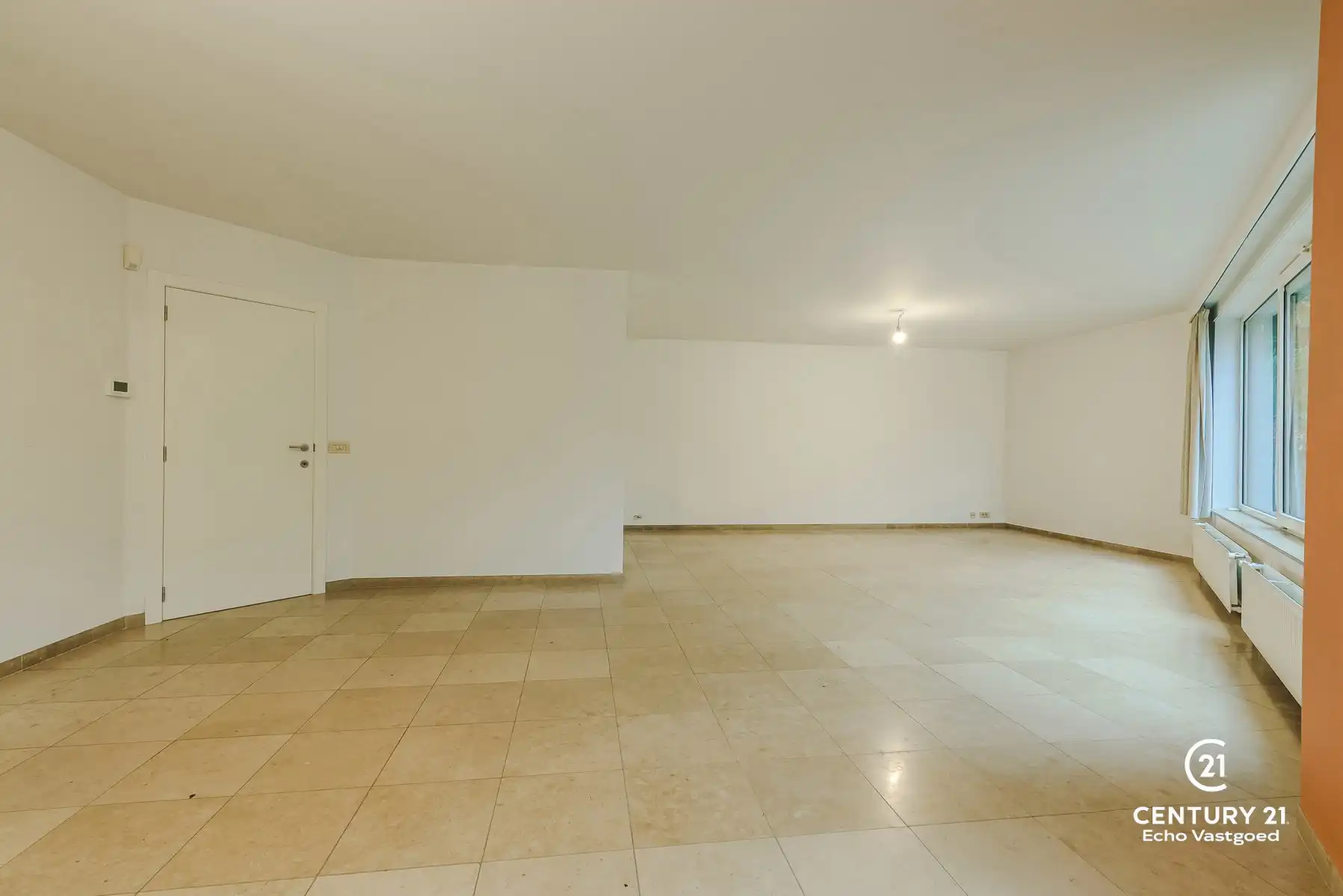 Ruime villa op zonnig perceel v. 2789m² in villawijk De Lint foto 6