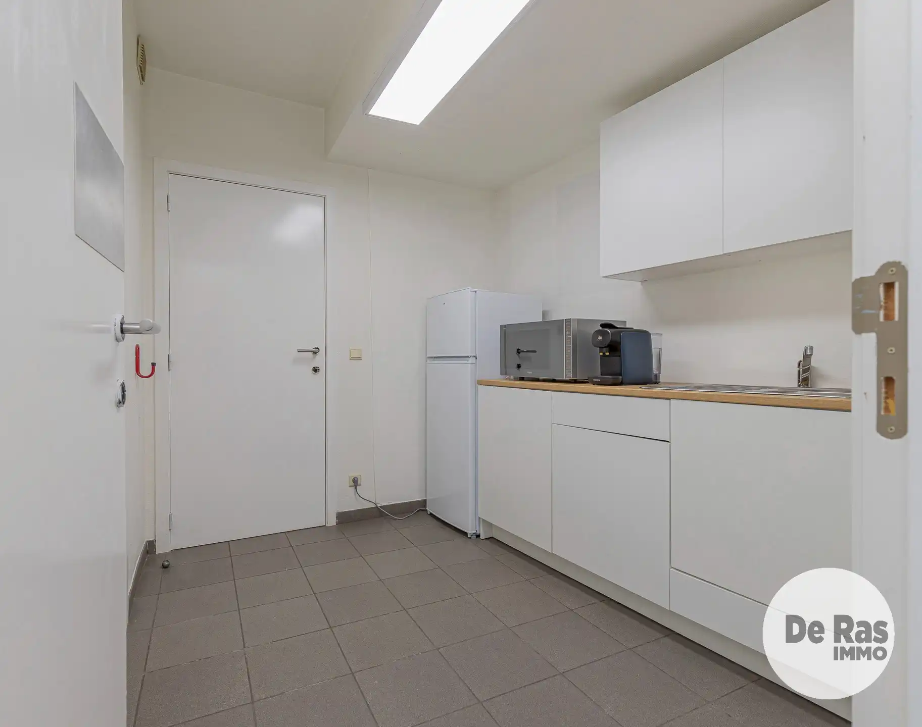 Splinternieuwe tandartspraktijk in centrum–145 m²-3 kabinetten foto 20
