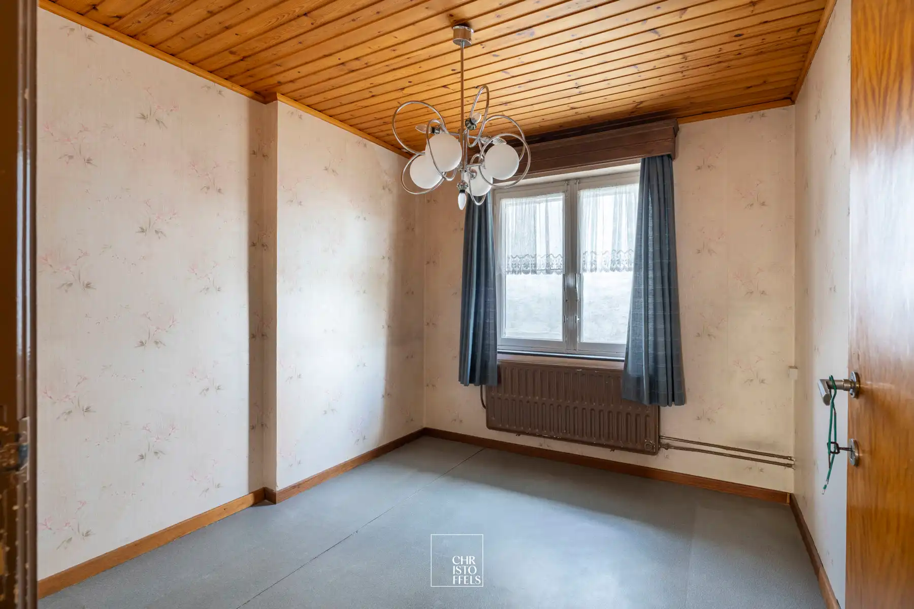 Te renoveren woning (199m²) in een rustige woonomgeving te Lanaken! foto 25