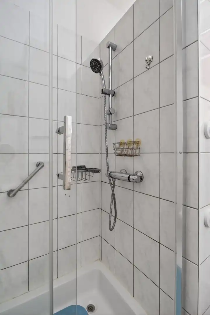 Ruime gelijkvloerse woning met veel potentieel op rustige ligging in Mol foto 32