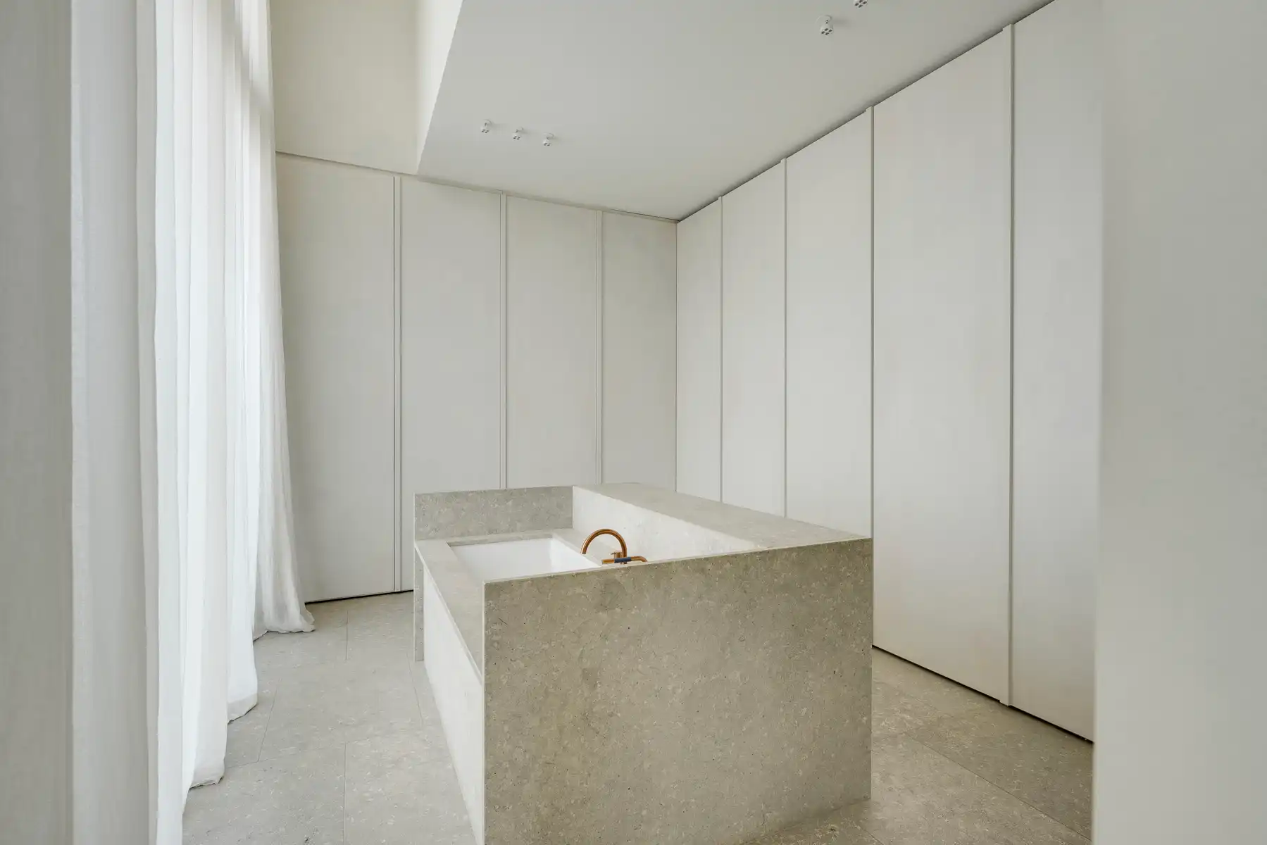 Panoramische penthouse met tijdloze elegantie foto 8