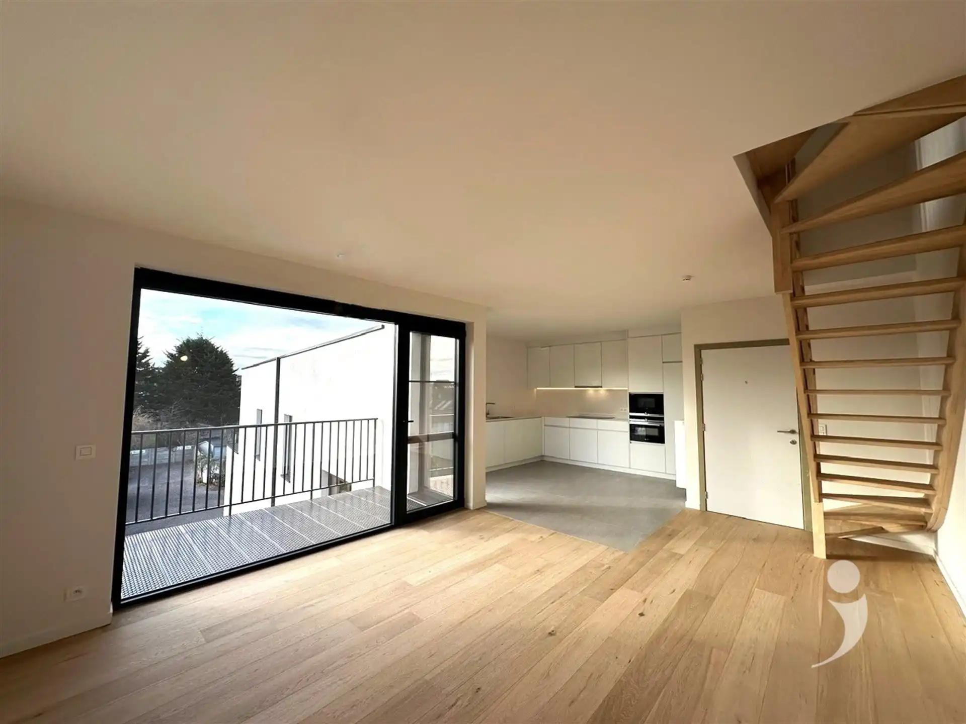 Knap vernieuwbouwappartement foto {{pictureIndex}}