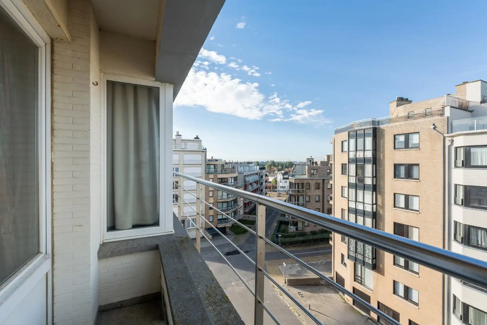 Gemeubeld 2-slaapkamerappartement met zijdelings zeezicht foto 12