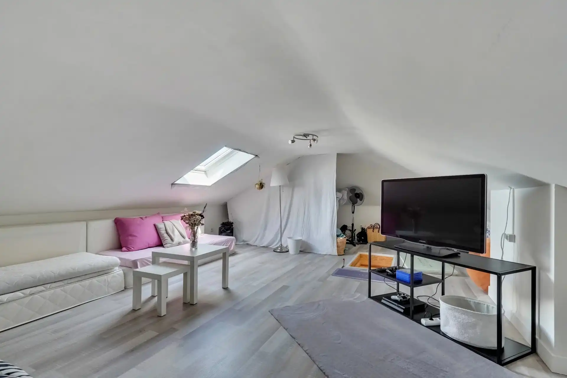 Appartement met twee slaapkamers, terras en garage foto 12