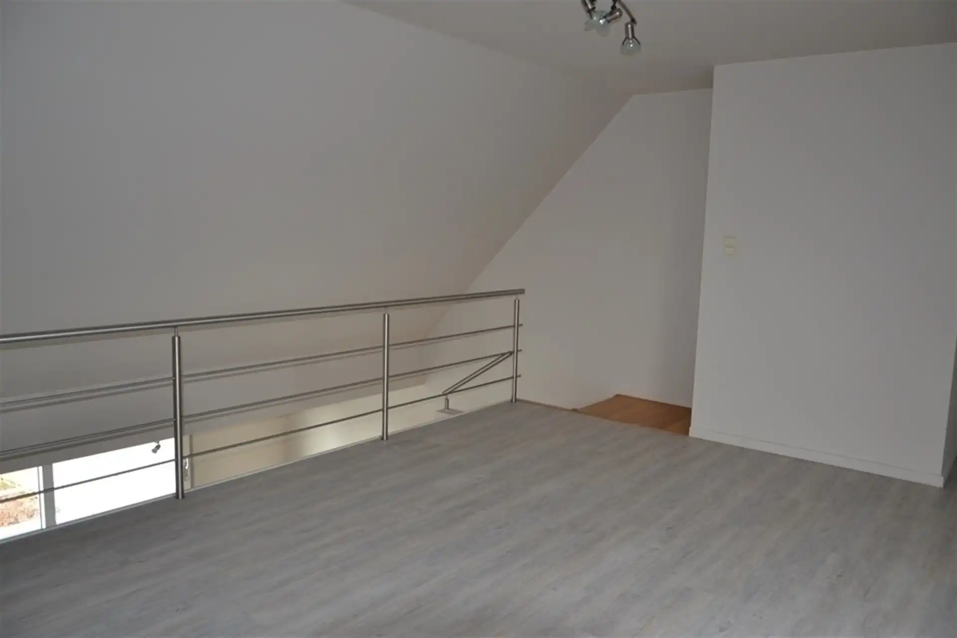 Instapklaar ruim en energiezuinig appartement met zuidgericht terras en garage foto 13