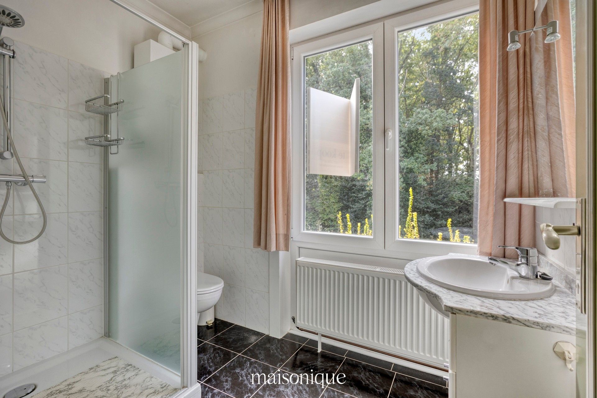 Degelijke familiewoning op een toplocatie in Sint-Michiels. foto 11