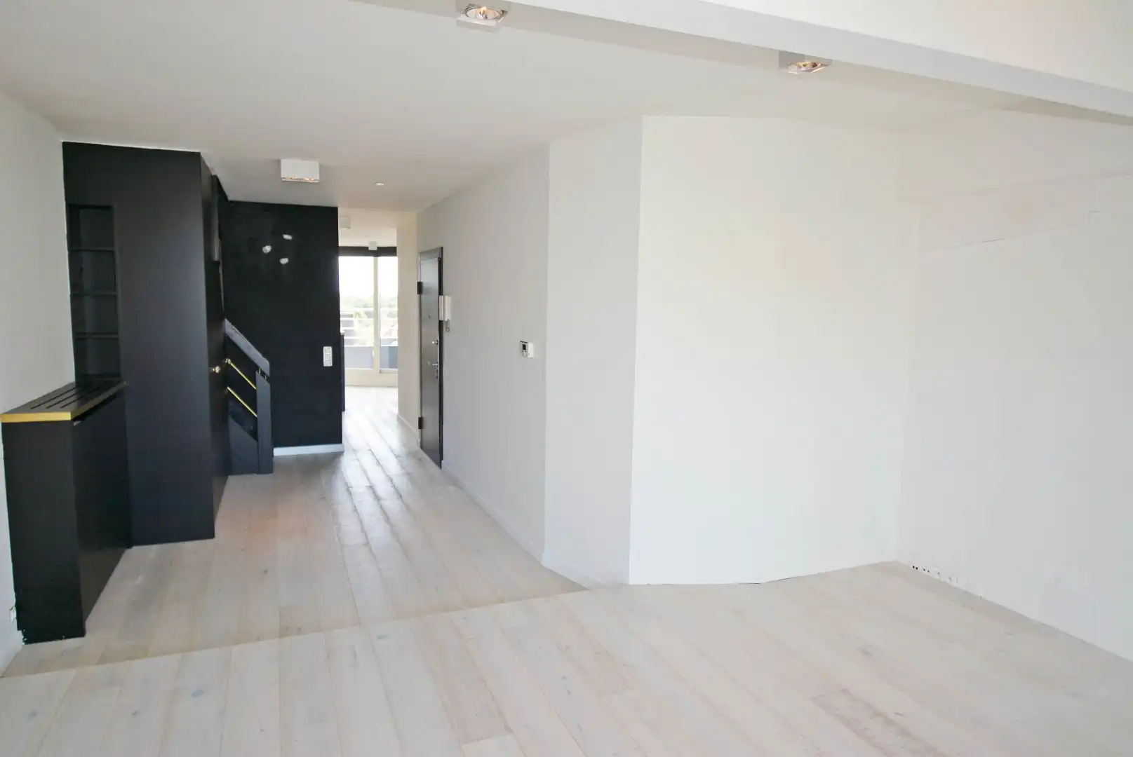 centraal gelegen duplex dak appt in recent gebouw  foto 5