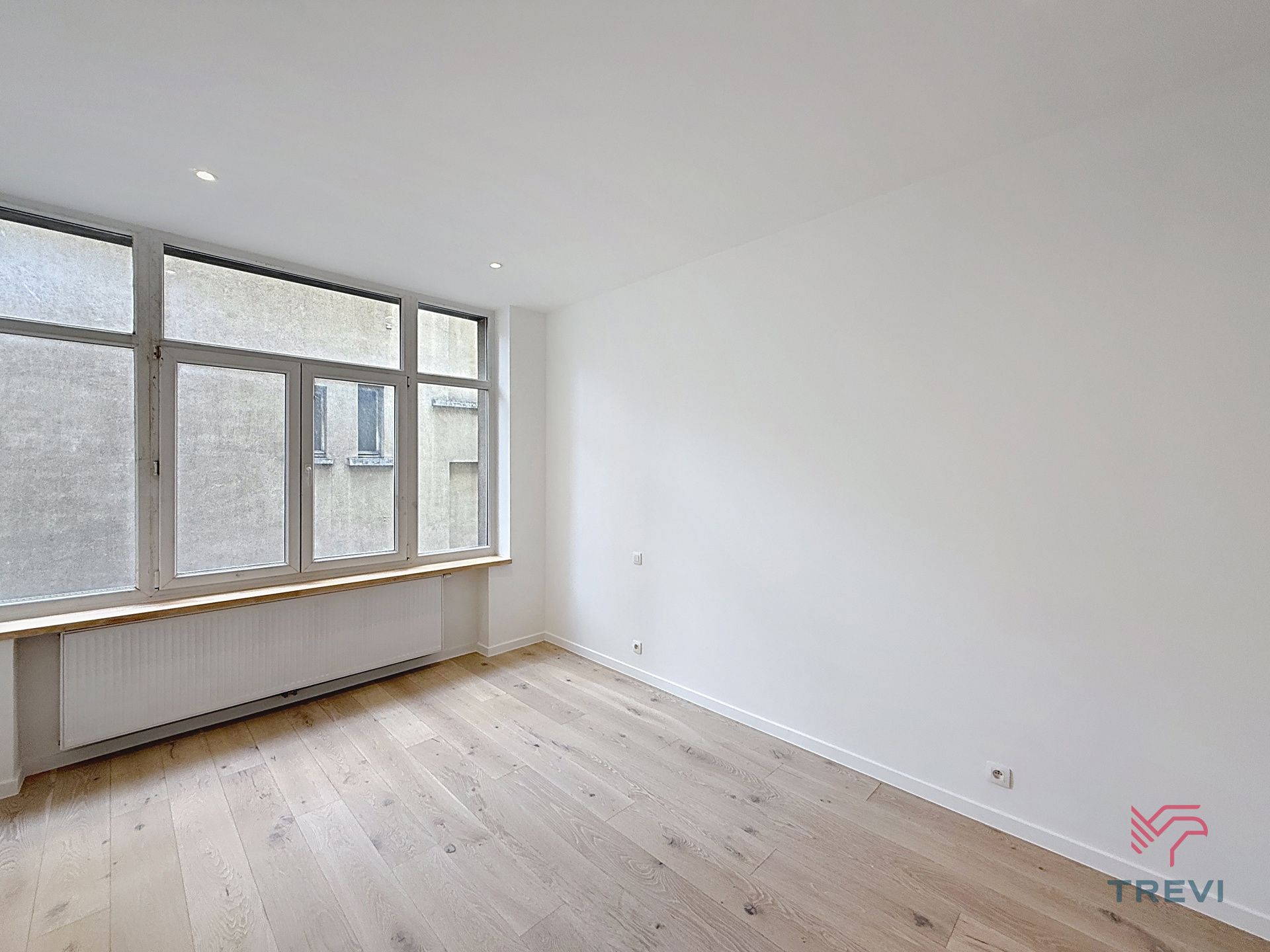 Volledig gerenoveerd 3bed appartement in het centrum  foto 10