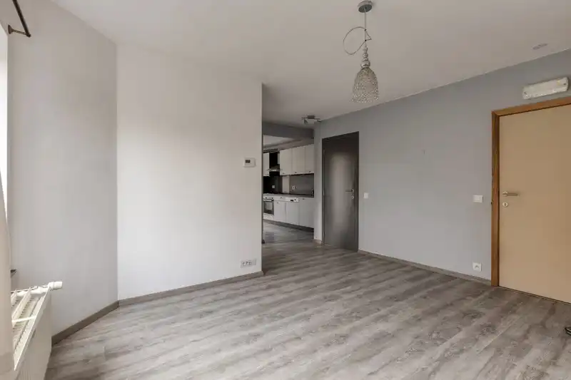 Commercieel pand met woonst en feestzaal op zichtbare locatie te Tielt 🏠 foto 4