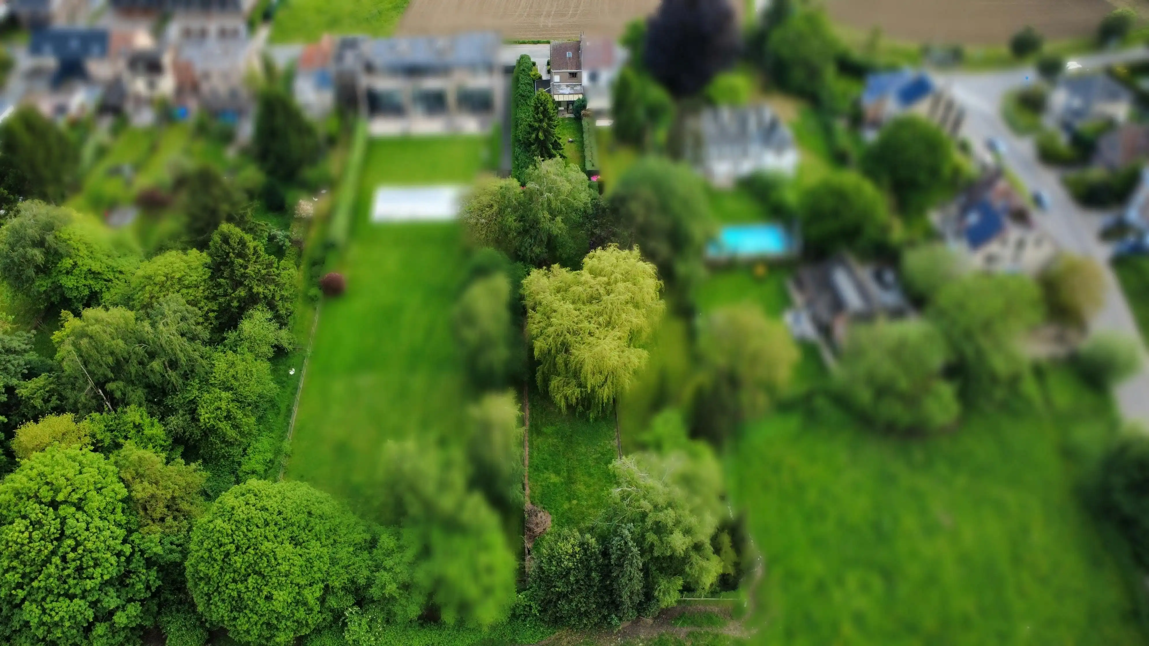 3-gevelwoning met veel potentieel en uitzonderlijke tuin (Grens Dilbeek) foto 33