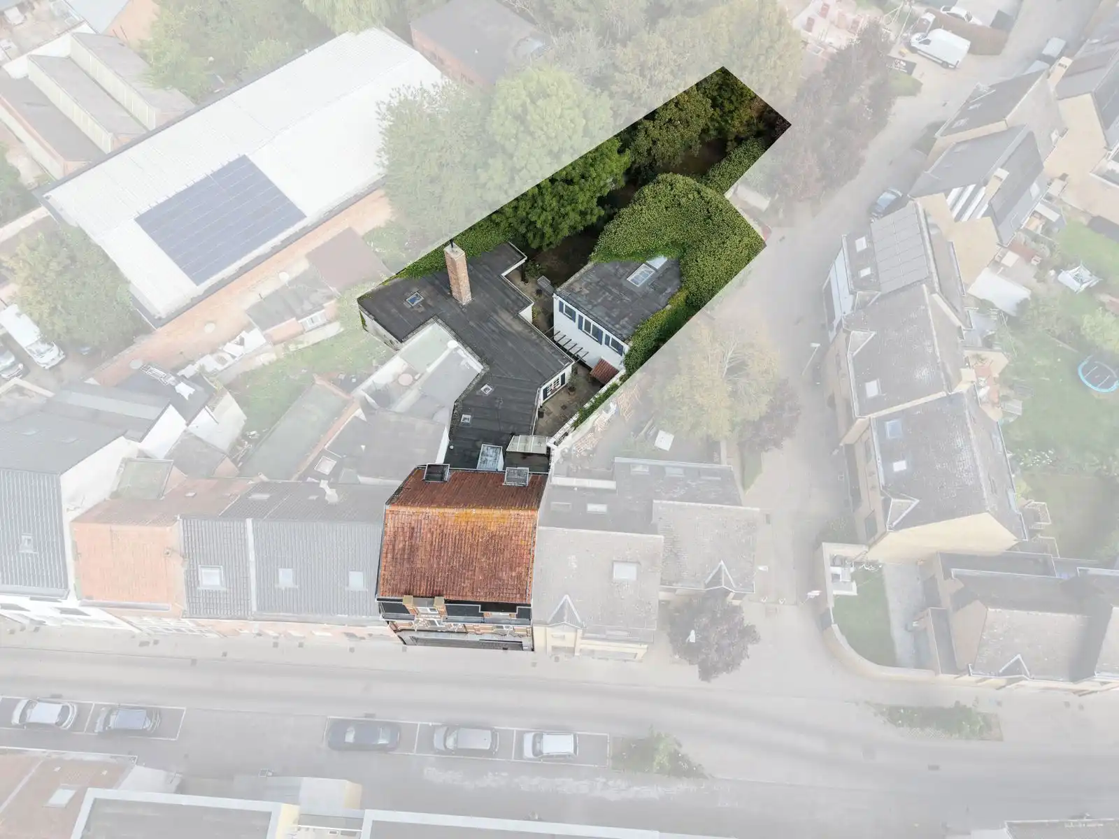 Herenwoning met handelsruimte & bijgebouw in centrum Lokeren foto 2