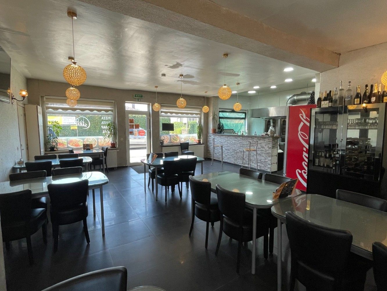 Handelspand met ruim duplexappartement op zichtbare locatie in Herent foto 2