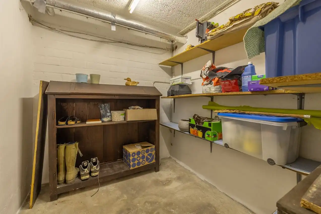 Vrijstaande gelijkvloerse woning, EPC D, 3 slpks op 9a42 met ruime kelder en inpandige garage foto 35