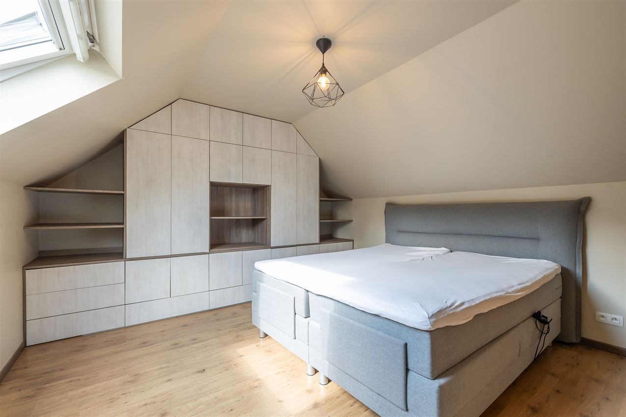 gerenoveerd, 4 slkp, label B, topligging foto 25