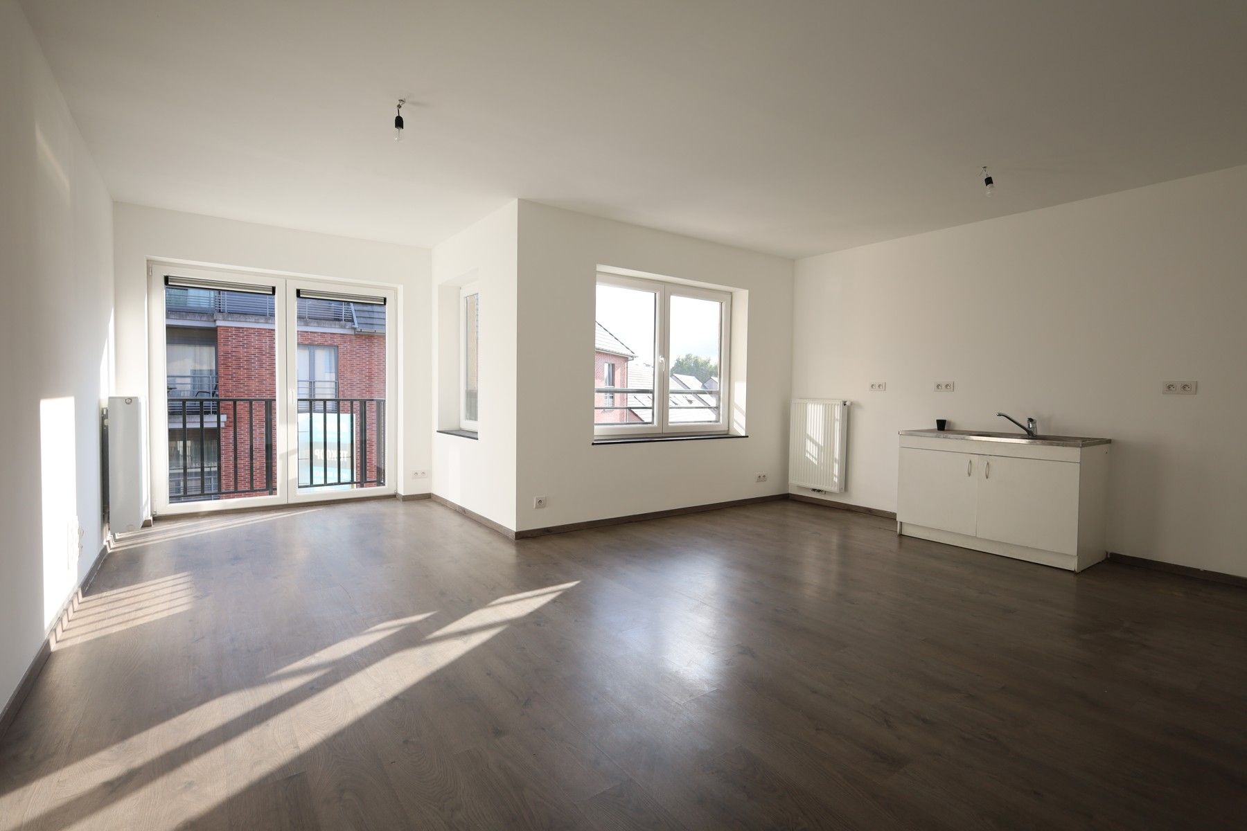 Lichtrijk appartement met terras foto 2