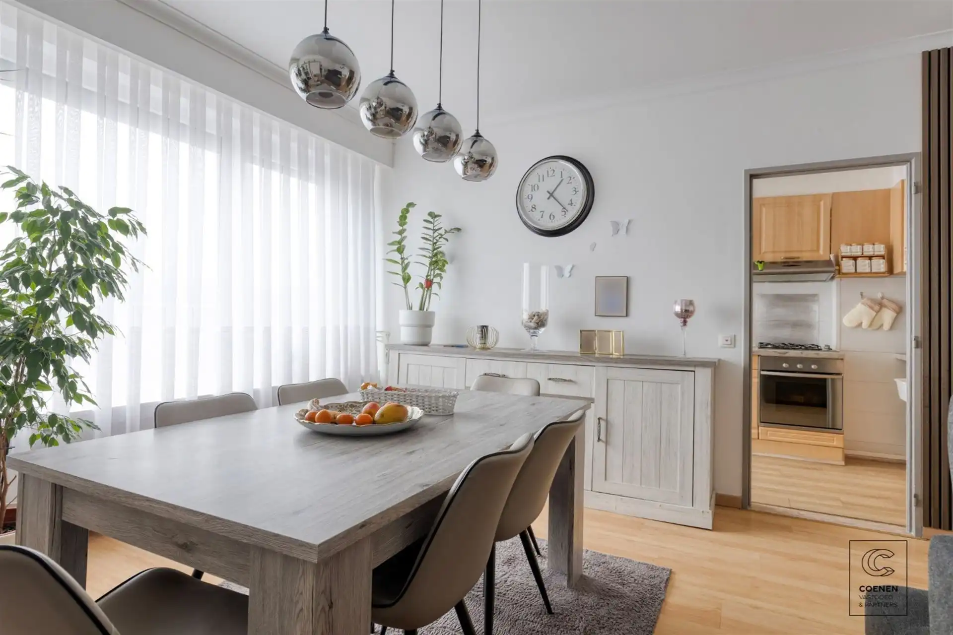 Instapklaar app. van 88 m² met 2 slpk's gelegen te Deurne! foto 4