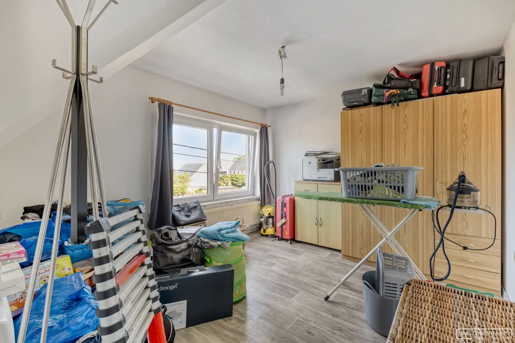 Handelspand met woonst te koop te Waregem op strategische ligging foto 20