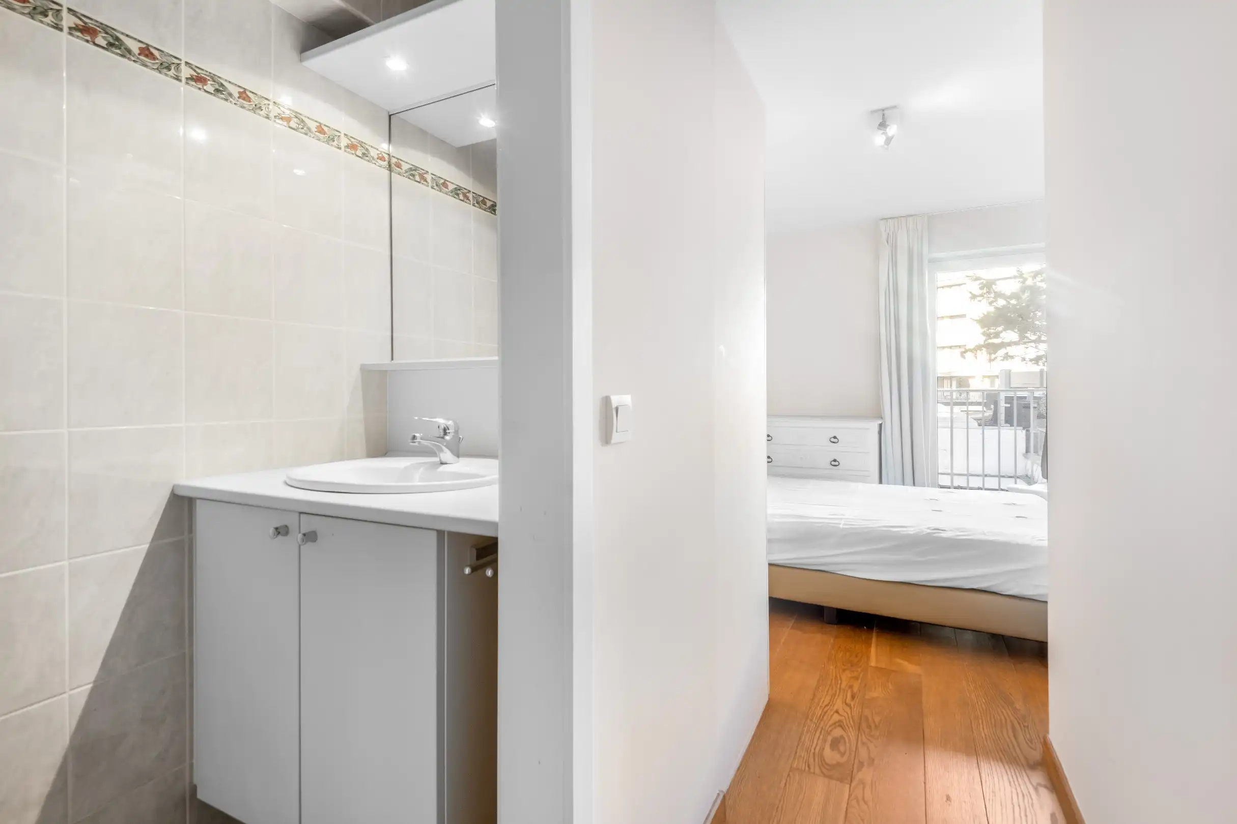 Mooi gemeubeld appartement met  zicht op het Park en de Dumortierlaan foto 10