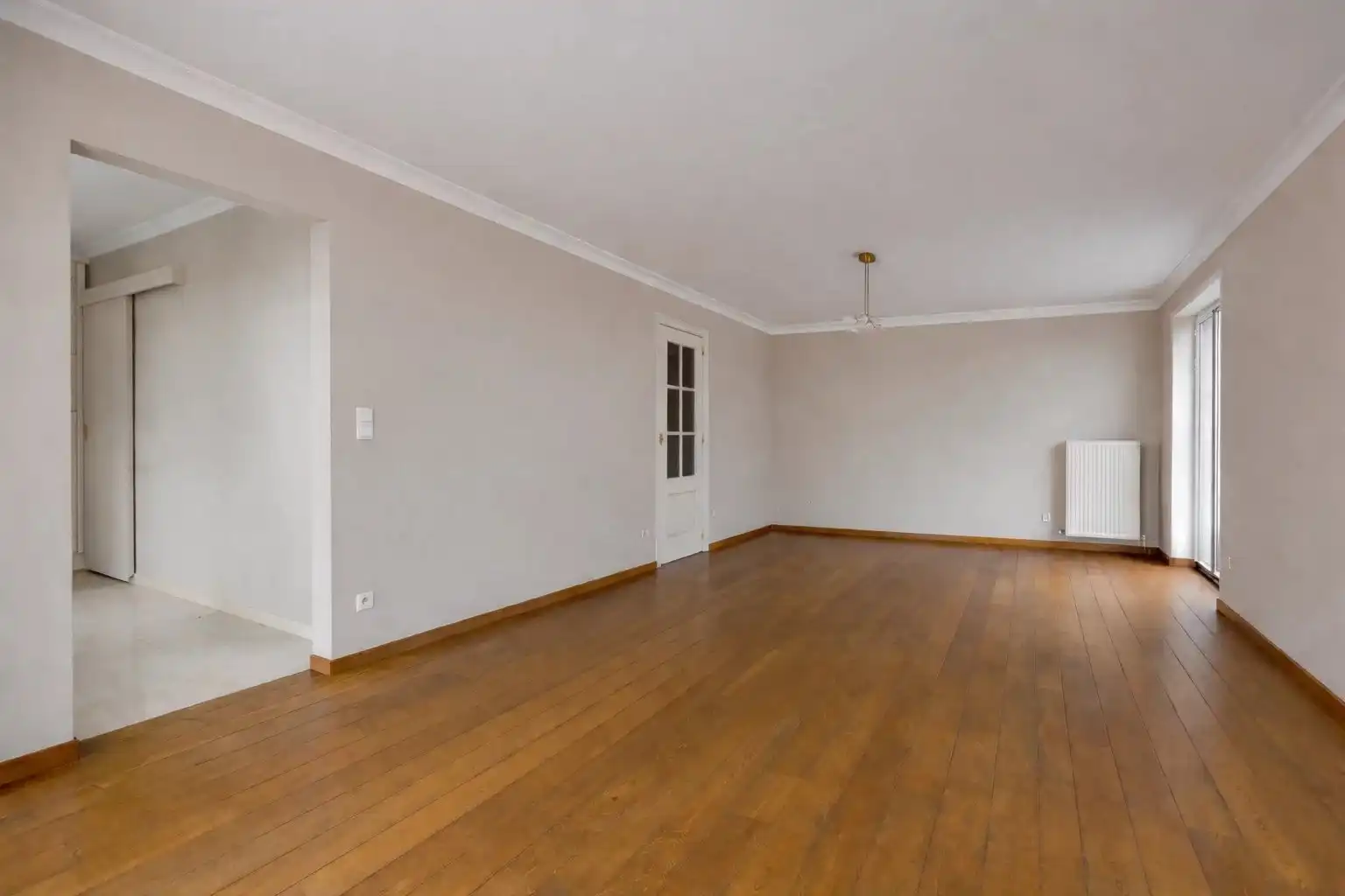 LICHTRIJK APPARTEMENT VAN 92M²  MET TWEE SLPK'S EN UNIEK TERRAS VAN 27M² IN KESSELT foto 6