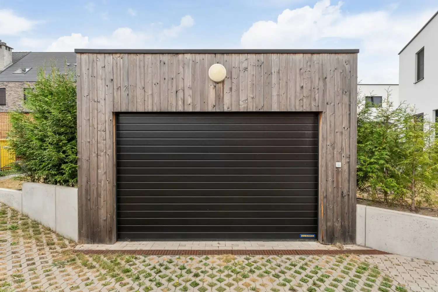 Volledig afgewerkte woning met 3 slaapkamers, tuin en 2 ondergrondse parkeerplaatsen foto 22