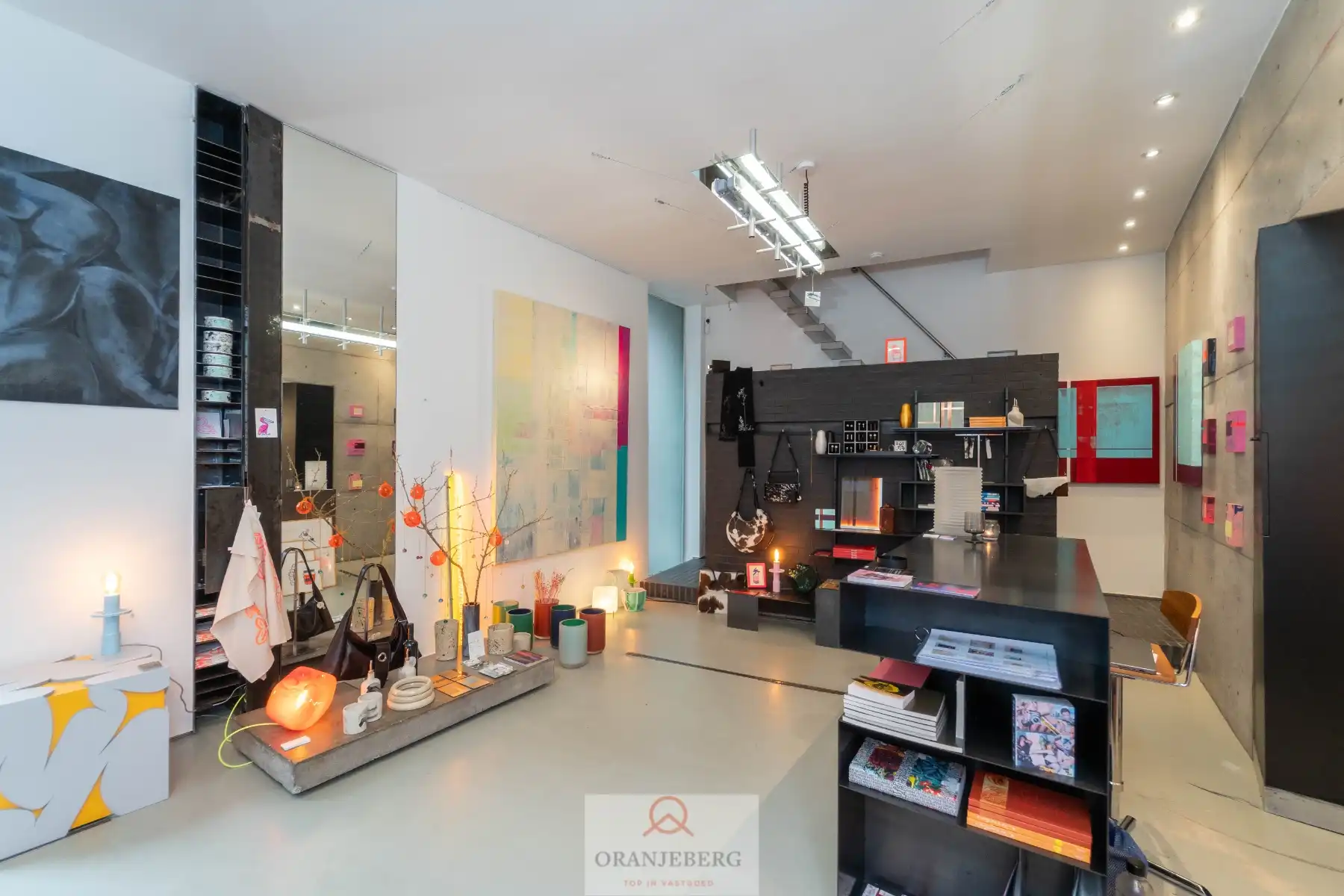 Handelshoekpand Te Huur in gezellig zijstraatje van de Mageleinstraat foto 9