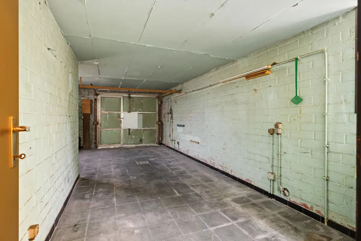 Vrijstaande woning op een perceel van 989 m². foto 18